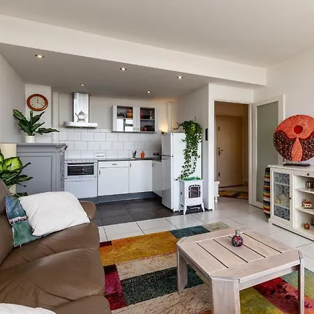 Cozy For 4 People, 1 Min From The Beach And Formula 1 Free Parking Zandvoort